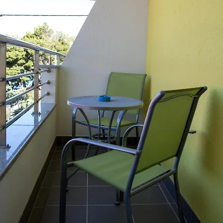 Nemira Sunny Guest house