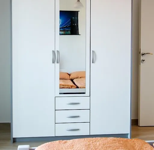 Nemira Sunny 3* オミシュ